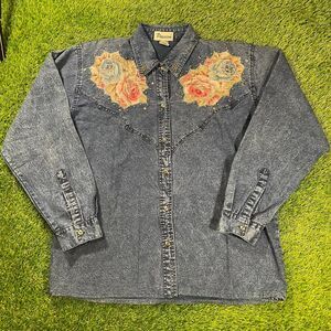 Vintage embroidered rhinestone rose denim shirt with a western boho vibe (S)